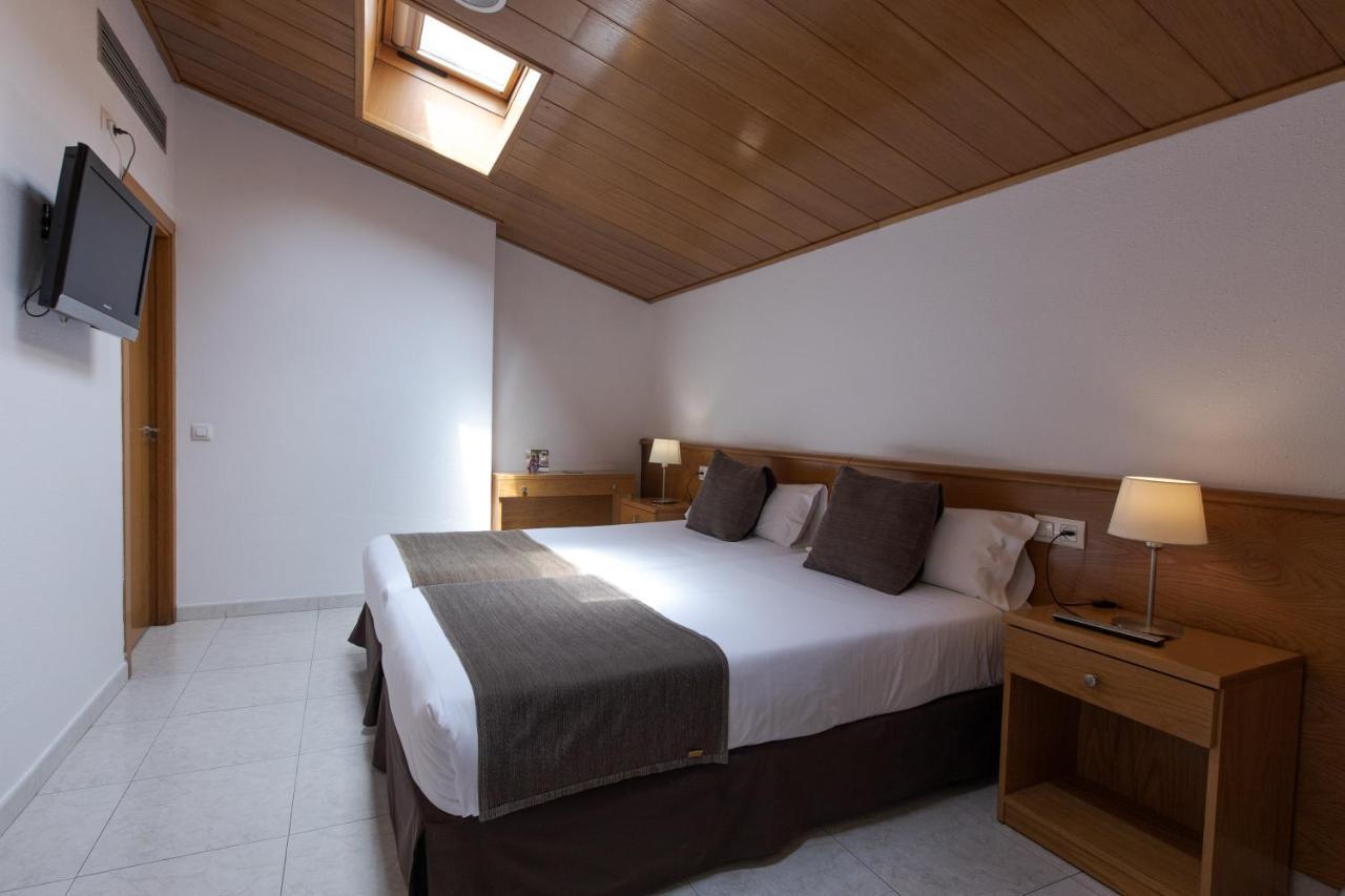 Hotel Alta Garrotxa Тортелла Экстерьер фото
